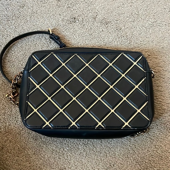 Michael Kors crossbody - Picture 1 of 6